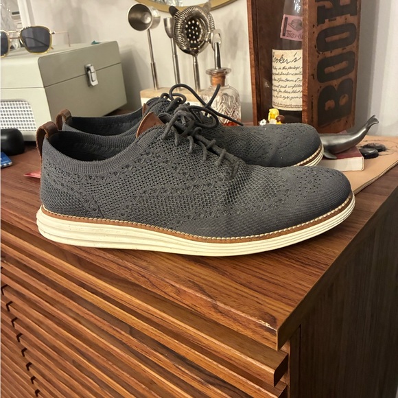 Cole Haan Men\'s Charcoal Knit Oxford Shoes